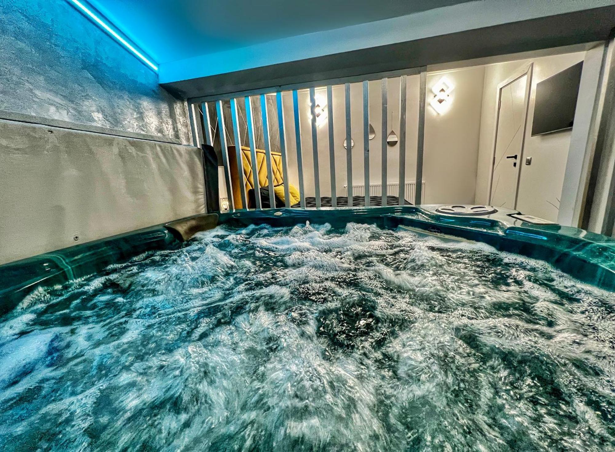 Luxor - Jacuzzi&Cozy Apartments Sibiu Dış mekan fotoğraf
