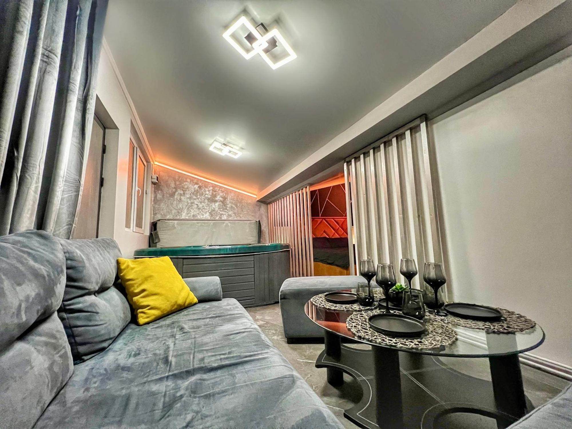 Luxor - Jacuzzi&Cozy Apartments Sibiu Dış mekan fotoğraf