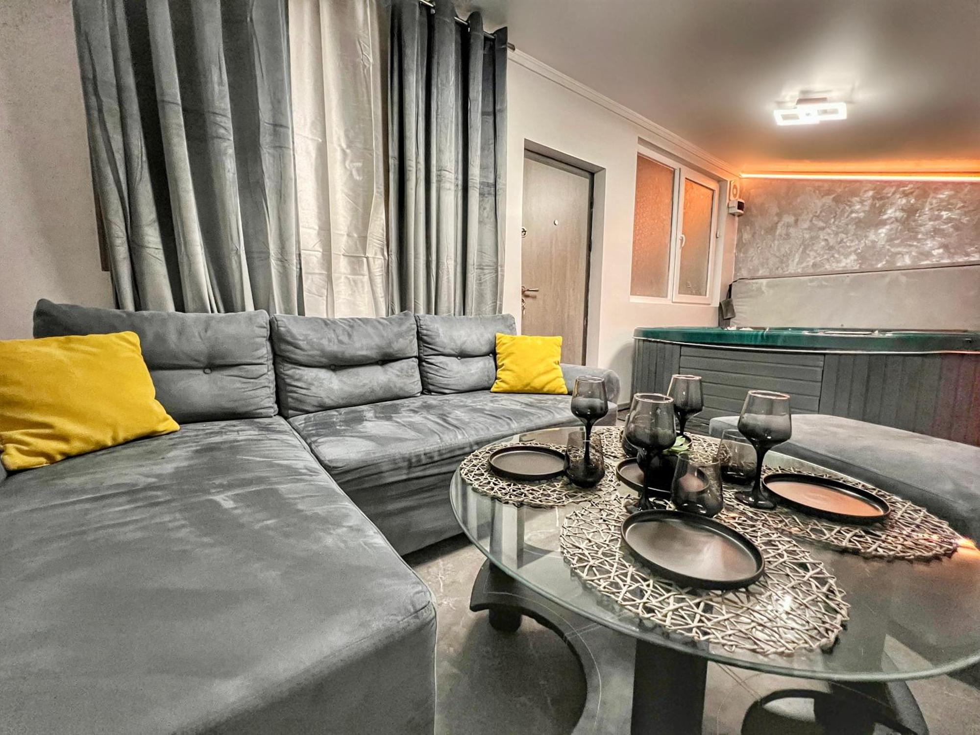 Luxor - Jacuzzi&Cozy Apartments Sibiu Dış mekan fotoğraf