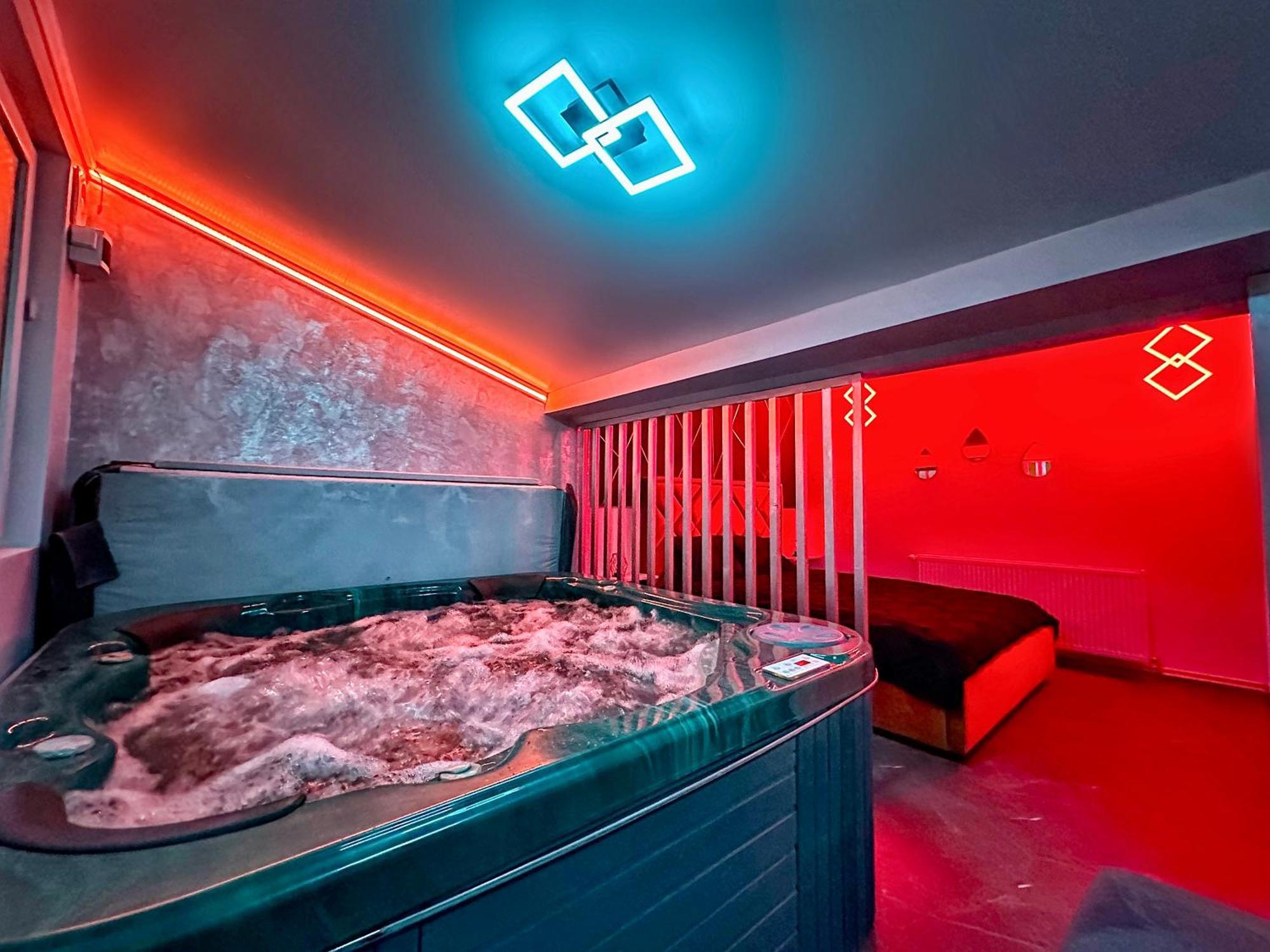 Luxor - Jacuzzi&Cozy Apartments Sibiu Dış mekan fotoğraf